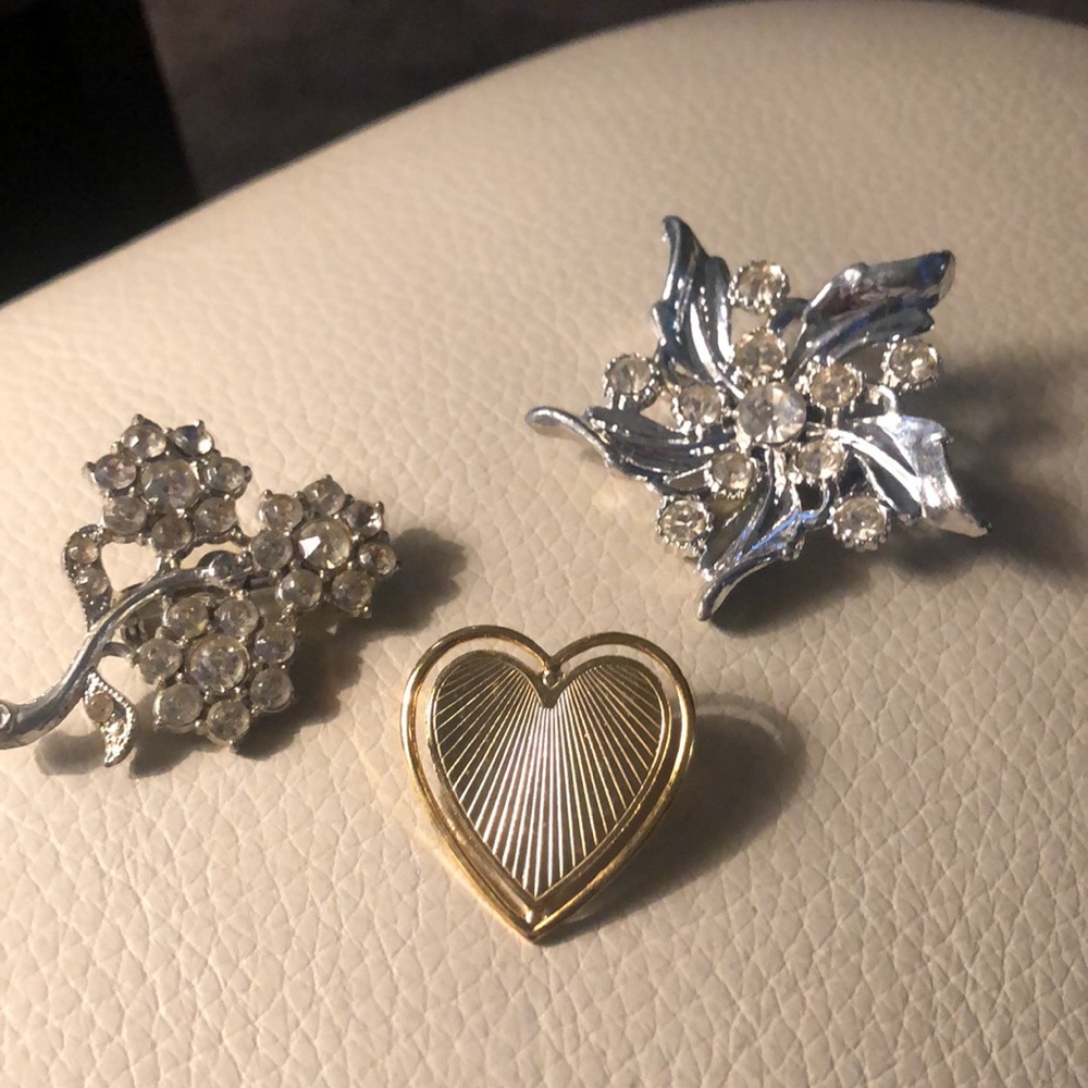 Vintage! Brooches gold & silver tone all different! All in good condition. - Picture 7 of 7